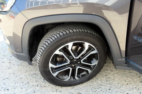 2022 Jeep Compass с пробегом 32 487 км