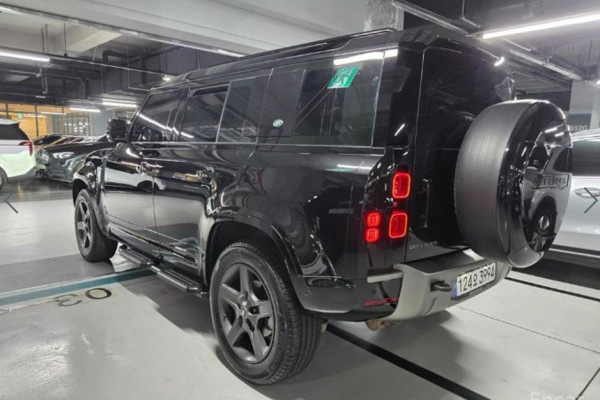 2022 Land Rover Defender с пробегом 53 939 км