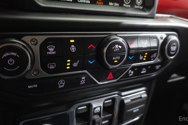 2022 Jeep Wrangler с пробегом 49 555 км