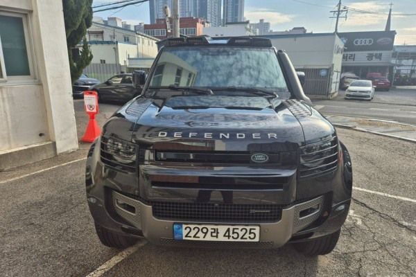 2023 Land Rover Defender с пробегом 34 000 км