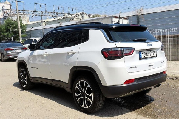 2022 Jeep Compass с пробегом 56 318 км