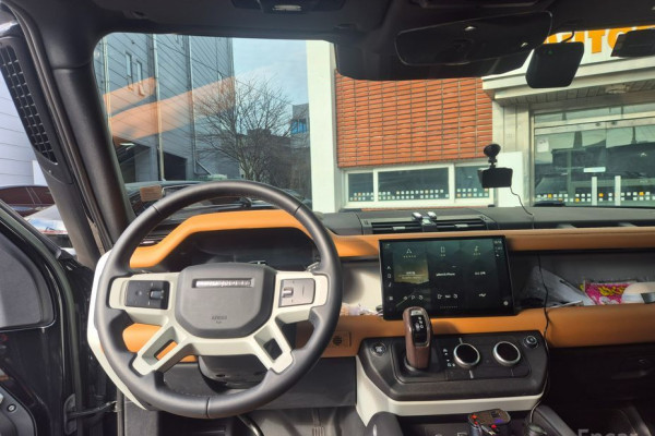 2023 Land Rover Defender с пробегом 34 000 км