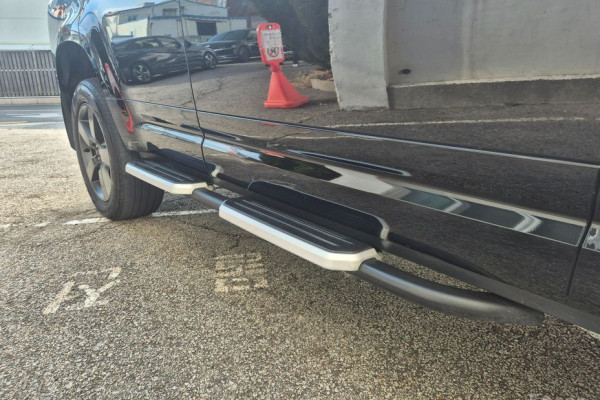 2023 Land Rover Defender с пробегом 34 000 км