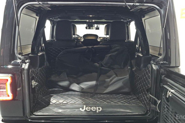 2022 Jeep Wrangler с пробегом 72 379 км