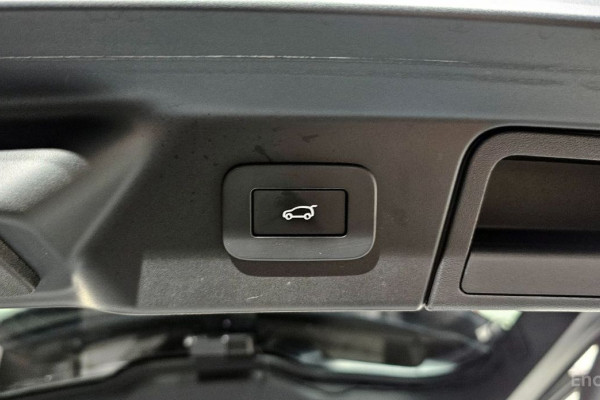 2023 Land Rover Range Rover Velar с пробегом 31 129 км