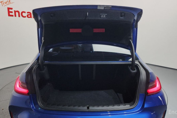 2022 BMW M3 с пробегом 80 966 км