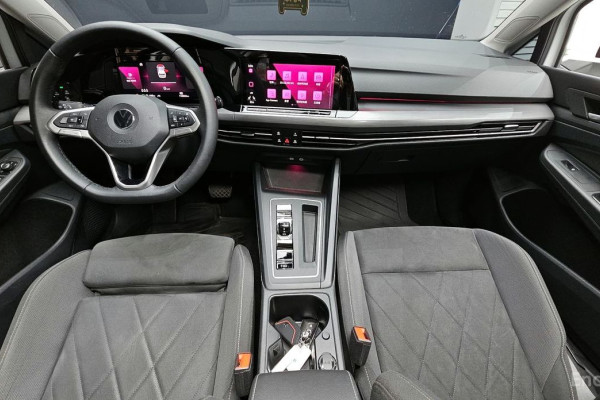 2022 Volkswagen Golf с пробегом 110 026 км