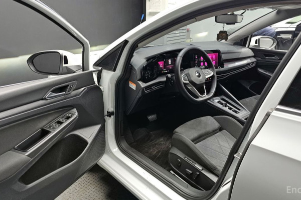 2022 Volkswagen Golf с пробегом 110 026 км