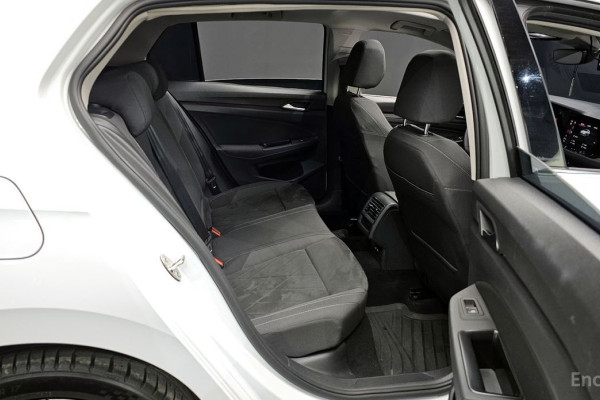 2022 Volkswagen Golf с пробегом 110 026 км