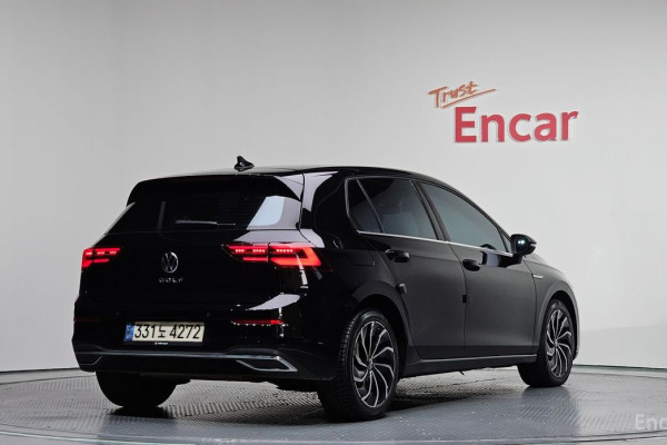 2022 Volkswagen Golf с пробегом 86 024 км