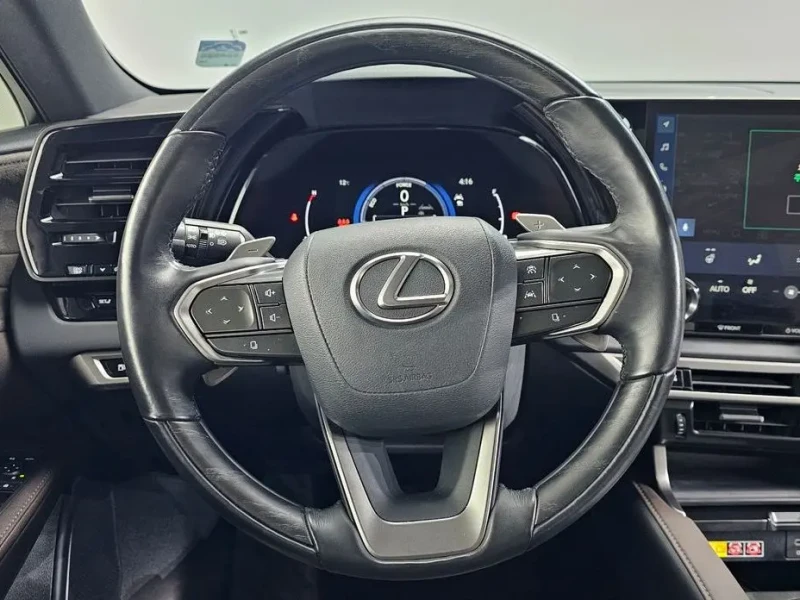 2023 Lexus RX с пробегом 63 223 км