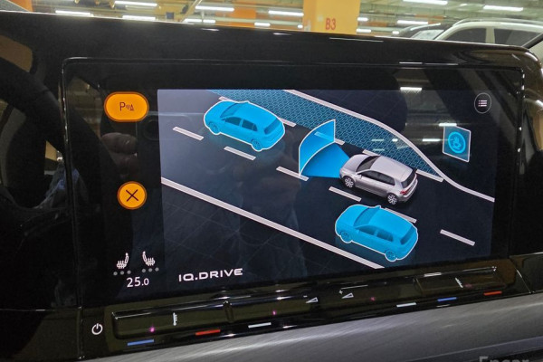 2022 Volkswagen Golf с пробегом 22 560 км