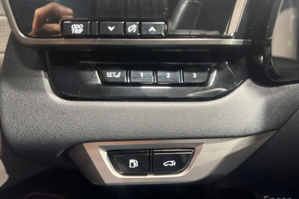 2023 Lexus RX с пробегом 112 989 км