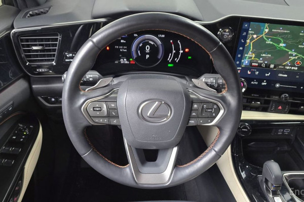 2023 Lexus NX с пробегом 26 128 км