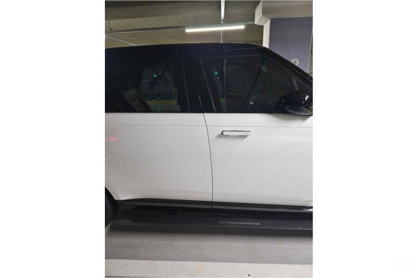 2023 Land Rover Range Rover с пробегом 7 337 км