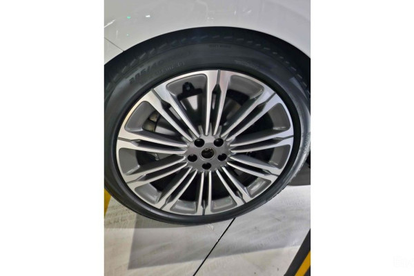 2023 Land Rover Range Rover с пробегом 7 337 км