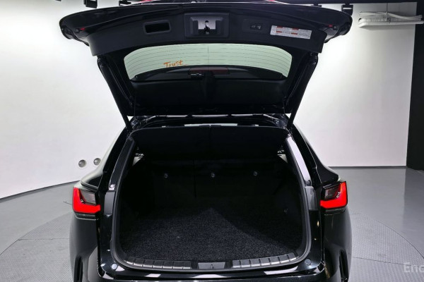 2023 Lexus NX с пробегом 62 278 км