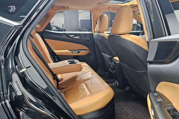 2023 Lexus NX с пробегом 14 730 км