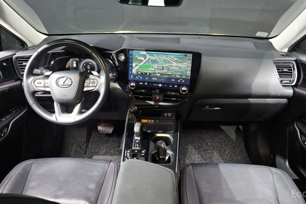 2023 Lexus NX с пробегом 60 381 км