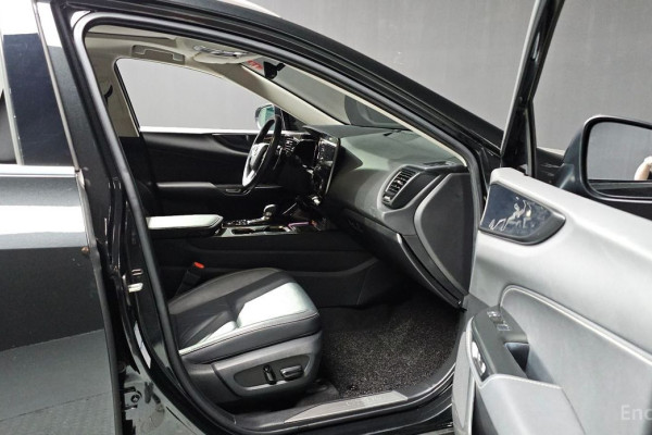 2023 Lexus NX с пробегом 60 381 км