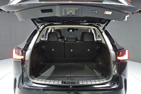 2023 Lexus NX с пробегом 60 381 км