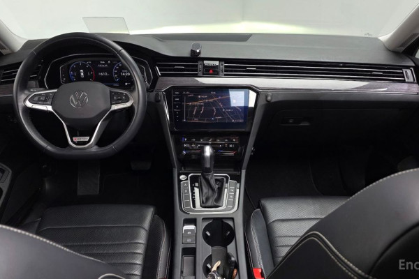 2022 Volkswagen Passat с пробегом 39 988 км