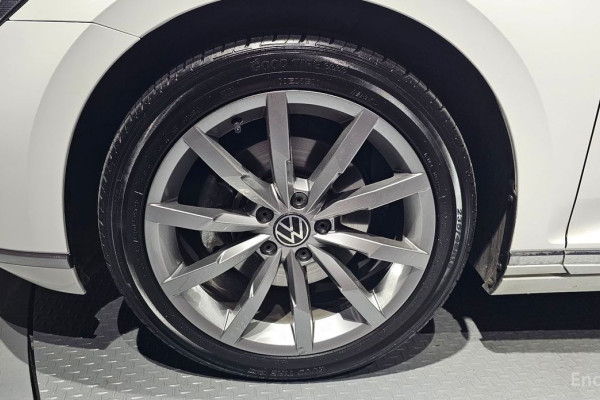 2021 Volkswagen Passat с пробегом 123 980 км