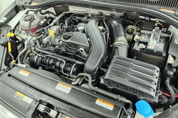 2022 Volkswagen Jetta с пробегом 35 759 км