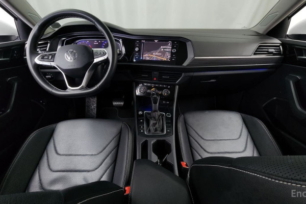 2022 Volkswagen Jetta с пробегом 35 759 км