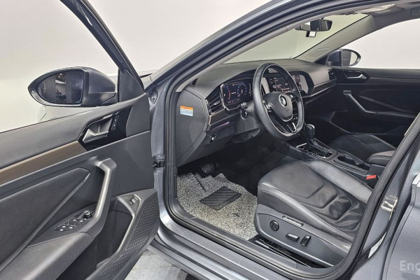 2021 Volkswagen Jetta с пробегом 51 109 км