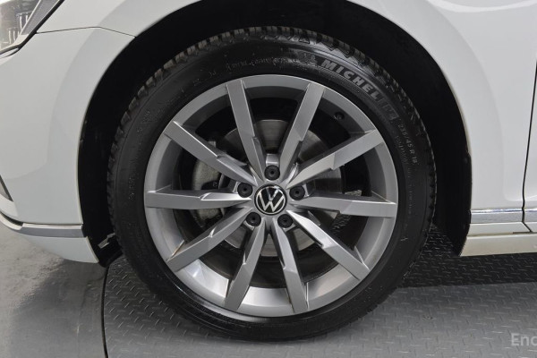 2022 Volkswagen Passat с пробегом 75 027 км