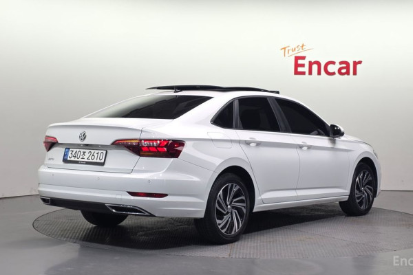 2021 Volkswagen Jetta с пробегом 19 297 км