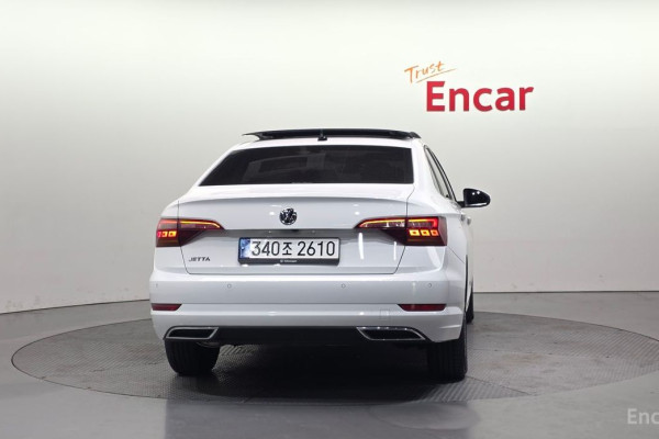 2021 Volkswagen Jetta с пробегом 19 297 км