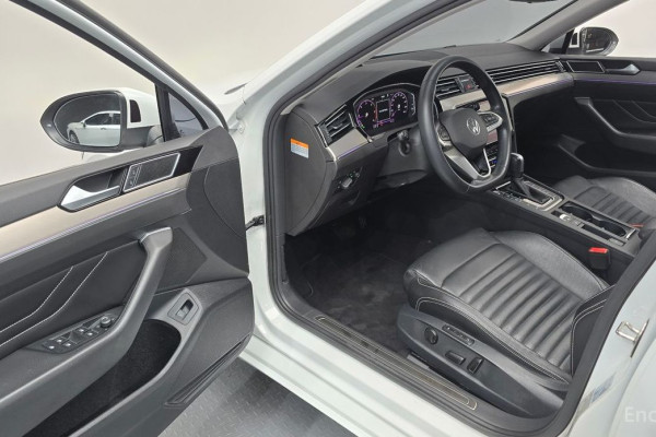 2022 Volkswagen Passat с пробегом 75 027 км