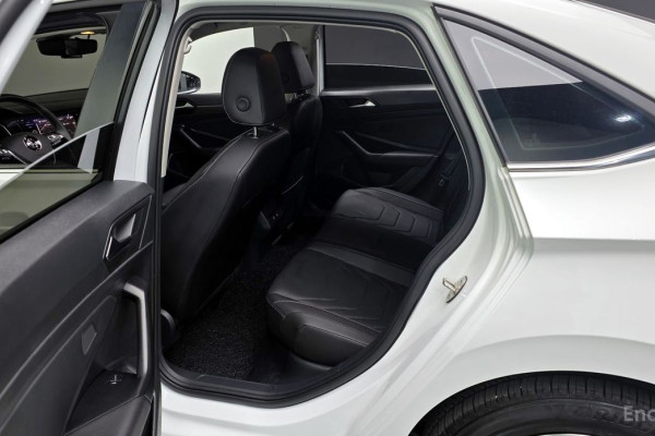 2021 Volkswagen Jetta с пробегом 19 297 км