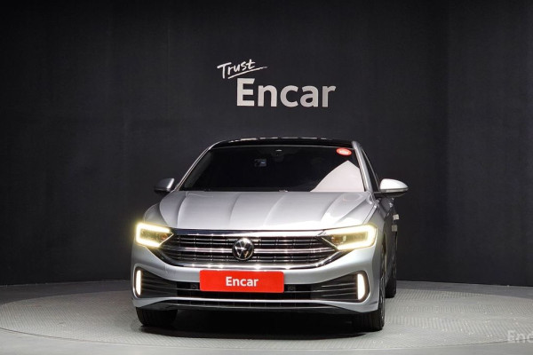 2022 Volkswagen Jetta с пробегом 65 941 км