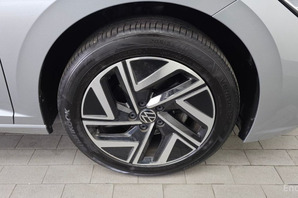 2022 Volkswagen Jetta с пробегом 65 941 км