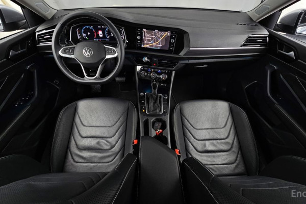 2022 Volkswagen Jetta с пробегом 65 941 км