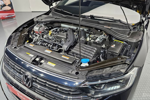 2022 Volkswagen Jetta с пробегом 56 703 км