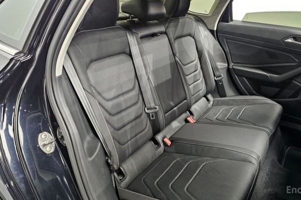 2022 Volkswagen Jetta с пробегом 56 703 км