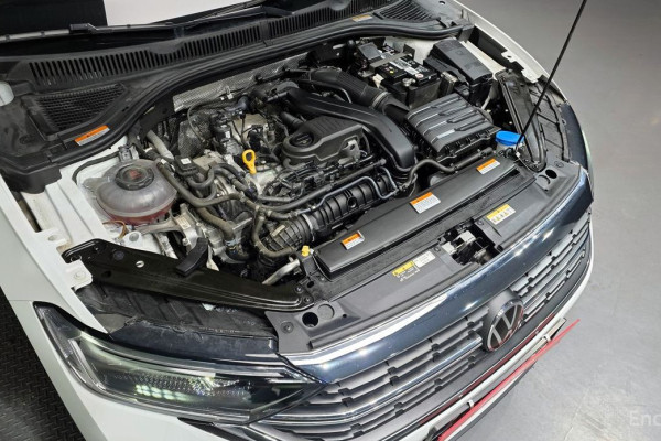 2022 Volkswagen Jetta с пробегом 23 968 км