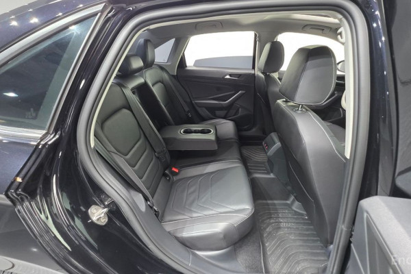 2022 Volkswagen Jetta с пробегом 48 711 км