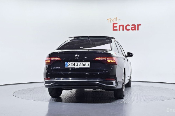 2022 Volkswagen Jetta с пробегом 64 149 км