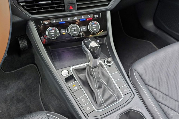 2022 Volkswagen Jetta с пробегом 64 149 км