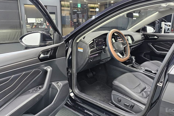 2022 Volkswagen Jetta с пробегом 64 149 км