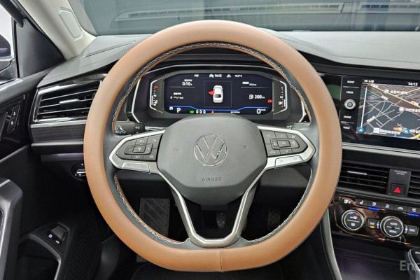 2022 Volkswagen Jetta с пробегом 64 149 км