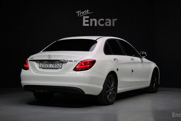 2020 Mercedes-Benz C-Класс с пробегом 81 908 км