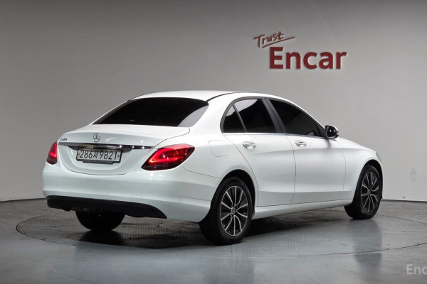 2020 Mercedes-Benz C-Класс с пробегом 75 360 км