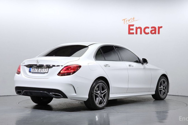 2021 Mercedes-Benz C-Класс AMG с пробегом 33 260 км