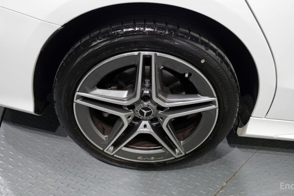 2021 Mercedes-Benz C-Класс AMG с пробегом 33 260 км